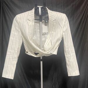 Zara NWT cropped dressy shirt